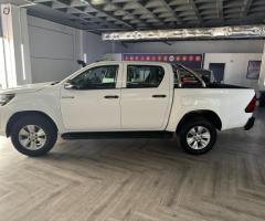 2018 Toyota Hilux 2.4 GD-6 Raider 4x4 Manual P/u D/c - 3/10