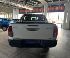2018 Toyota Hilux 2.4 GD-6 Raider 4x4 Manual P/u D/c - 6/10