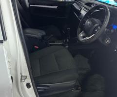 2018 Toyota Hilux 2.4 GD-6 Raider 4x4 Manual P/u D/c - 8/10